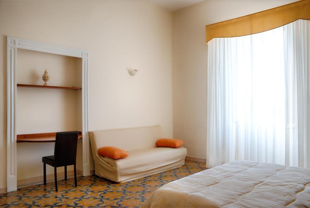 Bed And Breakfast Sommavesuvio 폴레나 트로키아 객실 사진